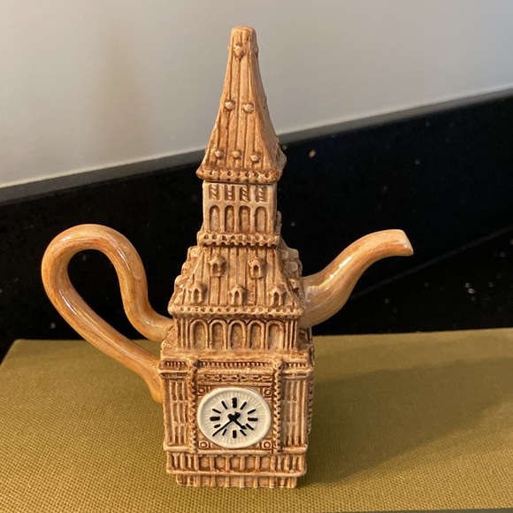 Big Ben & Chinese Asian Pagoda Fitz and Floyd Miniature Teapots Around The World - Picture 10 of 15